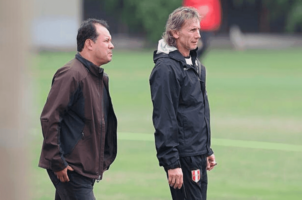 Juan Reynoso estaría buscando tener una reunión en privado con Ricardo Gareca