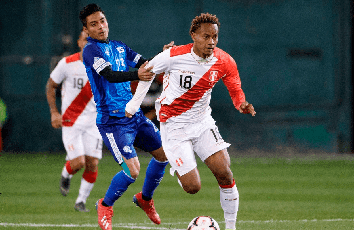 Juan Reynoso prepara cambios para su segundo partido