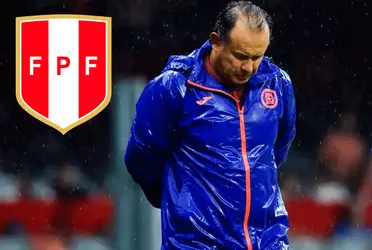 Juan Reynoso recibió un duro golpe por parte de la misma FPF