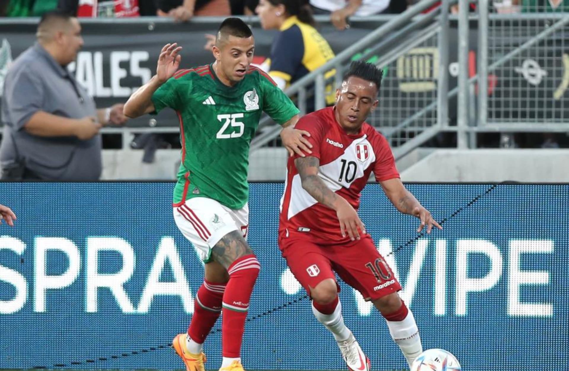 Jugador peruano se ganó las palmas del ‘Cabezón’