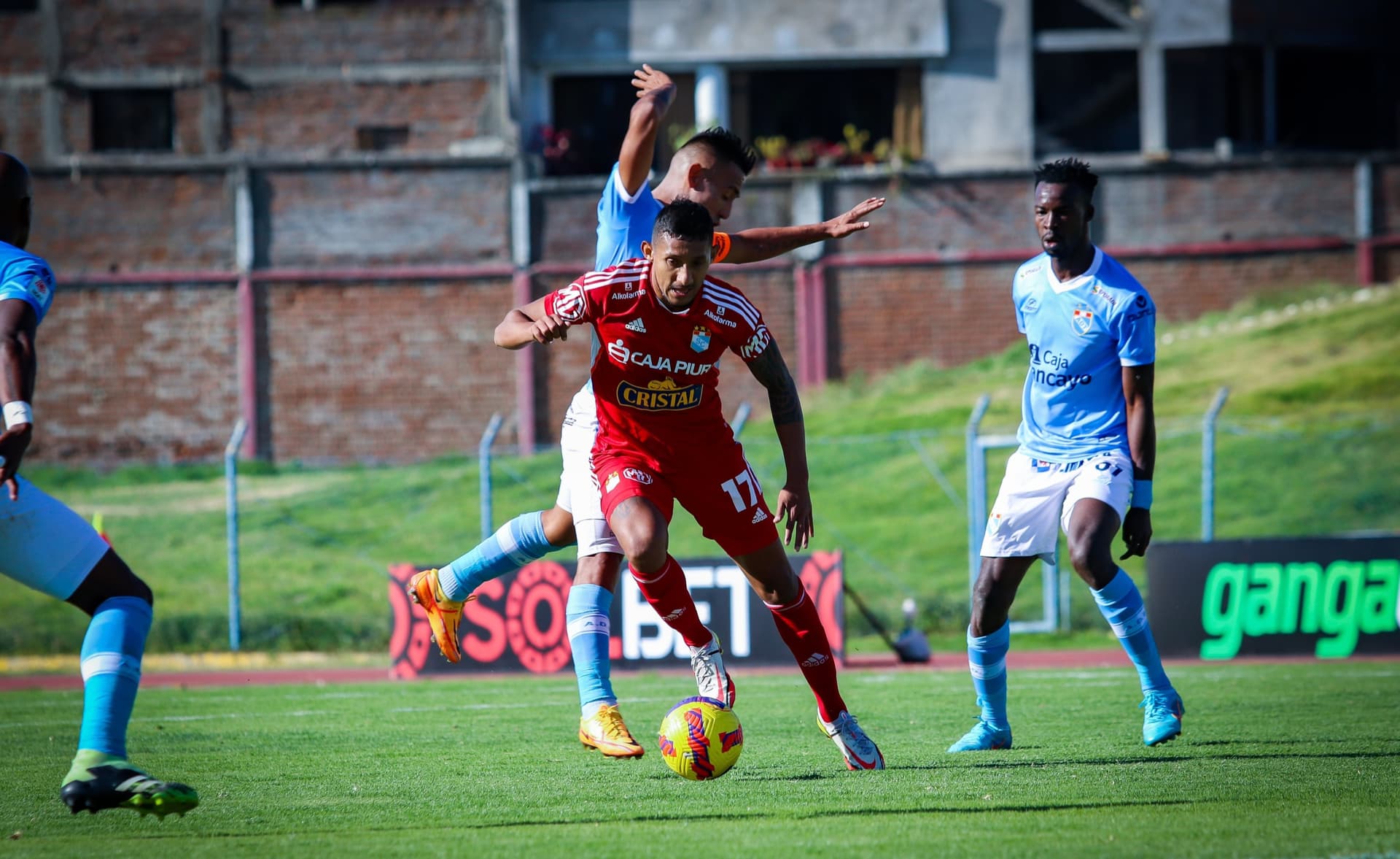 Jugador de Sporting Cristal fue importante en el empate de su equipo ante ADT