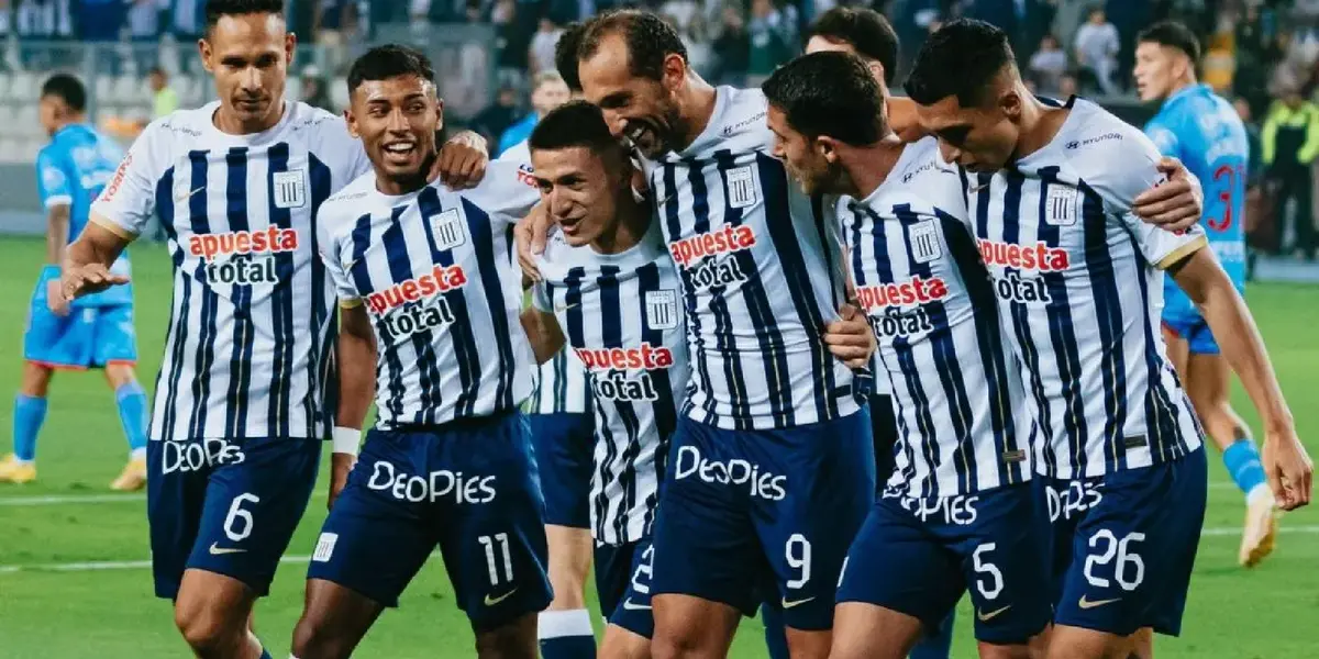 Jugadores de Alianza Lima celebrando gol (Foto: Alianza Lima)