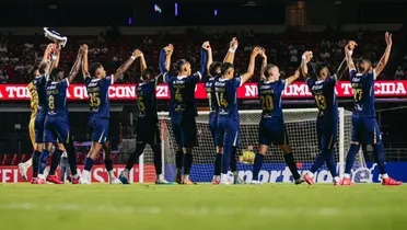 Jugadores de Alianza Lima saludando a los hinchas (Foto: Alianza Lima).