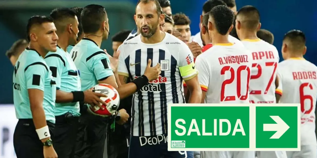 Jugadores de Alianza Lima y Atlético Grau saludándose 