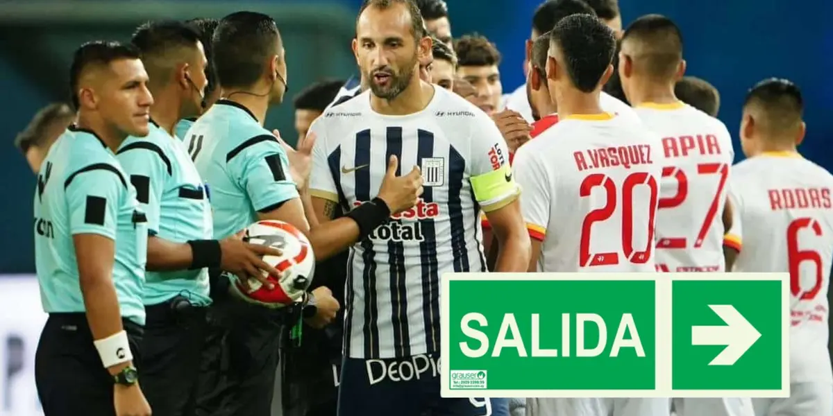 Jugadores de Alianza Lima y Atlético Grau saludándose