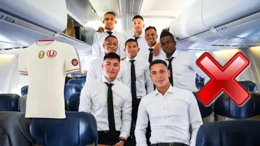 La delegación de Universitario de Deportes en el avión rumbo a Colombia