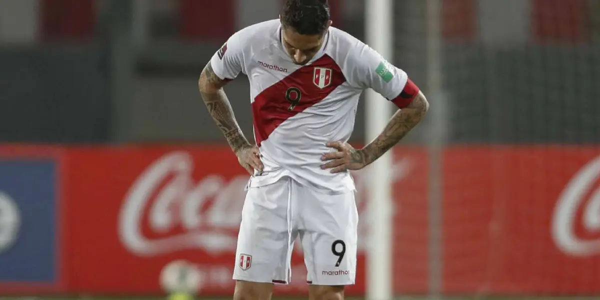 La lesión de su rodilla y los buenos delanteros que tiene la Bicolor, son las dos principales razones para pensar en su retiro.