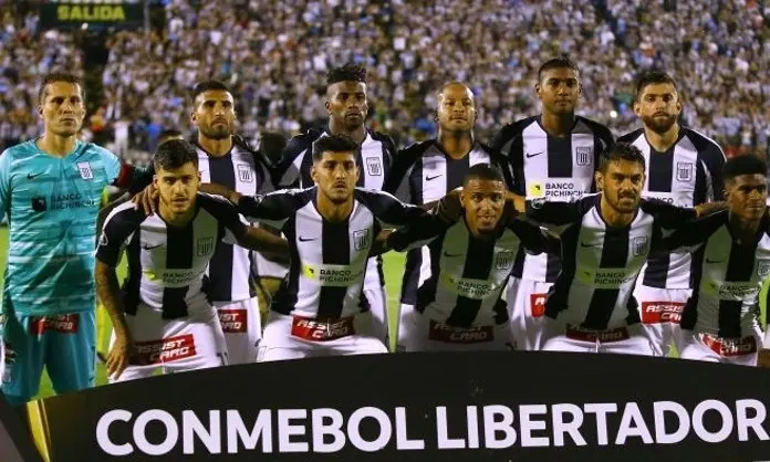 Las críticas no paran de llover para los jugadores Alexi Gómez, Rinaldo Cruzado y Joazinho Arroé, por los malos resultados de Alianza Lima en la Liga 1.