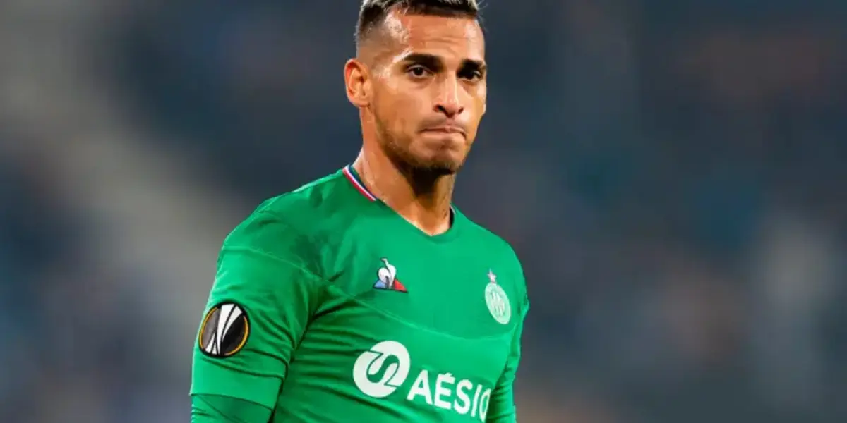 Lateral de la Bicolor no la pasa bien en Francia