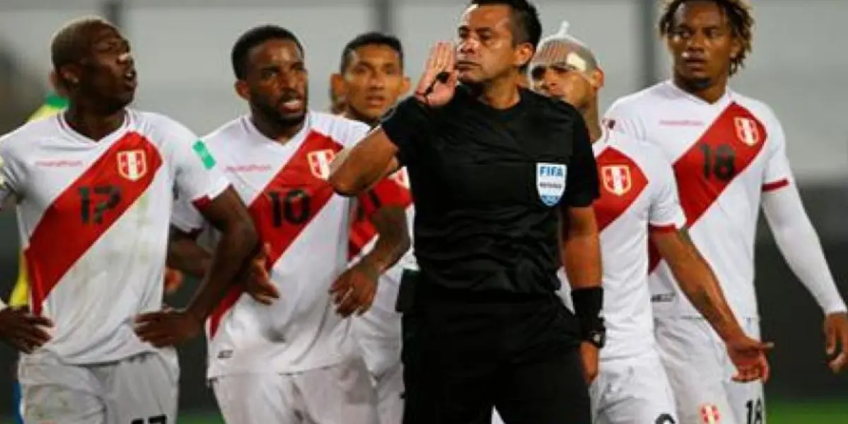 Le llegó el karma al árbitro tras decir que no se arrepiente por su error ante Perú
