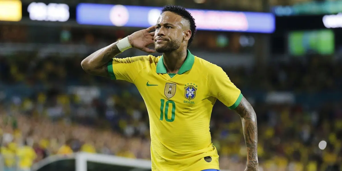 Lo comparan con Neymar y ahora la rompe a nivel internacional, pero se niega a jugar en Europa.