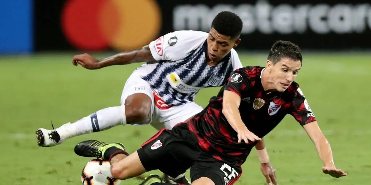 Los blanquiazules sacaron a la venta un paquete especial para hinchas, muy parecido a un producto que venden los rioplatenses, en el que los peruanos ya le sacaron ventaja.