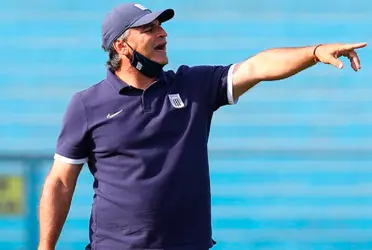 Los hinchas lo piden para que sea titular, pero el entrenador no le tiene nada de confianza por el momento