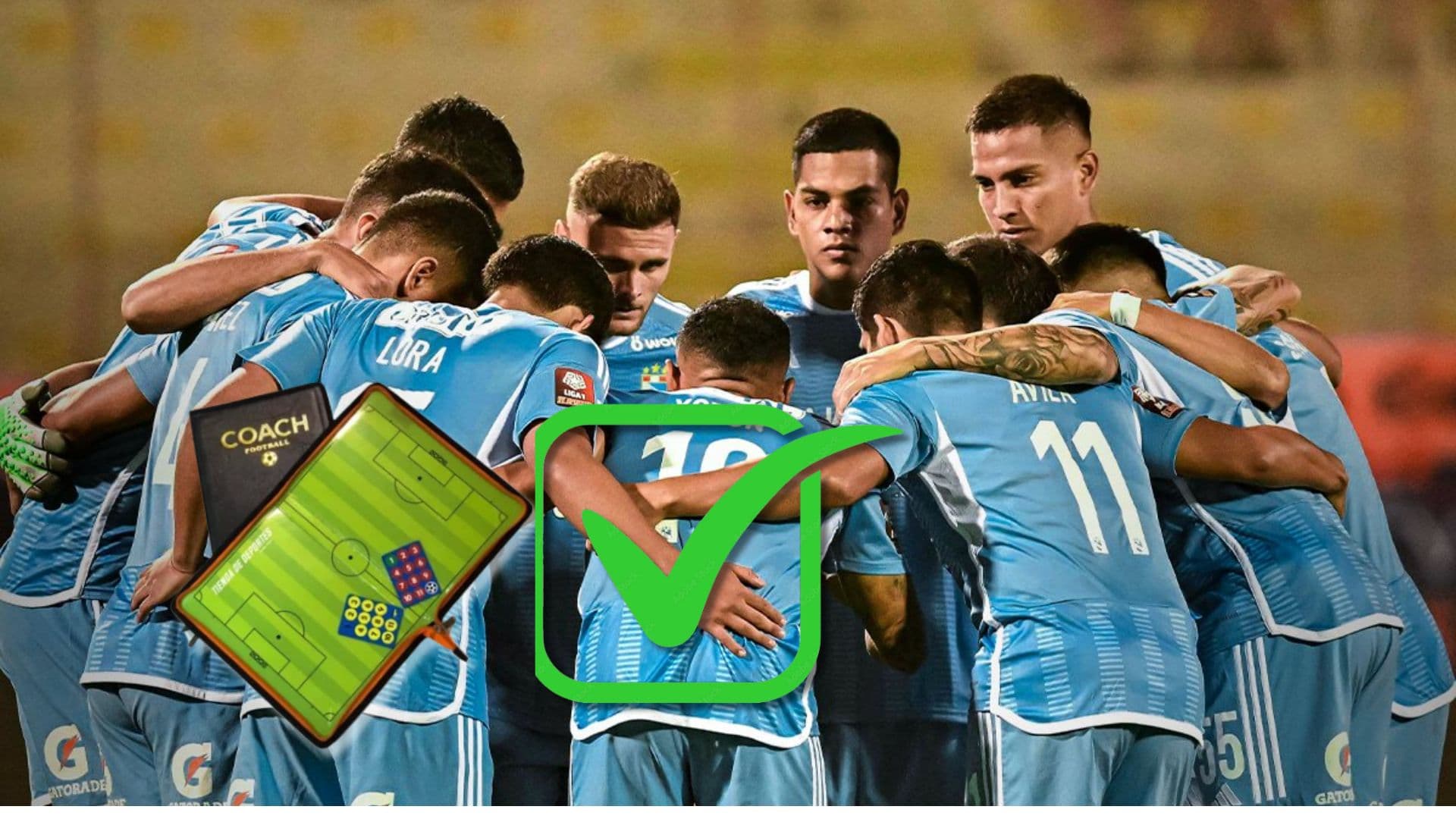 Los jugadores de Sporting Cristal reunidos en la cancha del Estadio Mansiche