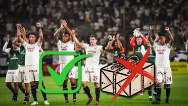 Los jugadores de Universitario de Deportes saludando a su hinchada tras el triunfo de hoy