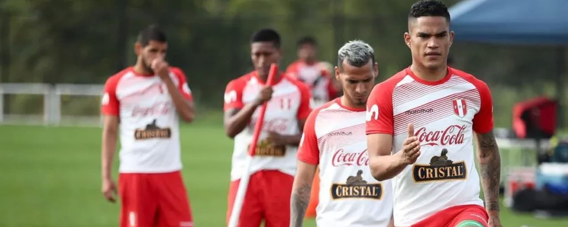 Los rumores dicen que el central pondría primero a su club en lugar de venir a jugar por la ‘sele’.