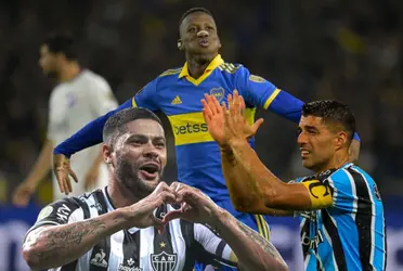 Luis Advíncula con la camiseta de Boca Juniors.