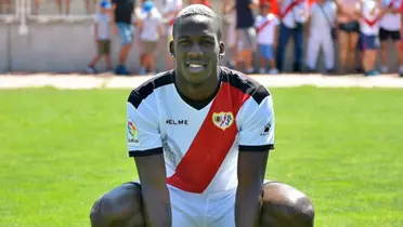 Luis Advíncula con la camiseta del Rayo Vallecano de España. (Foto: RPP)