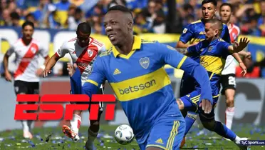 Luis Advíncula vistiendo la camiseta de Boca Juniors y detrás el Superclásico argentino