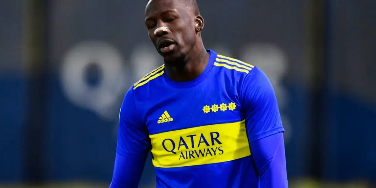 Luis Advíncula volvió a ser titular en el choque entre Boca Juniors y CA Sarmiento