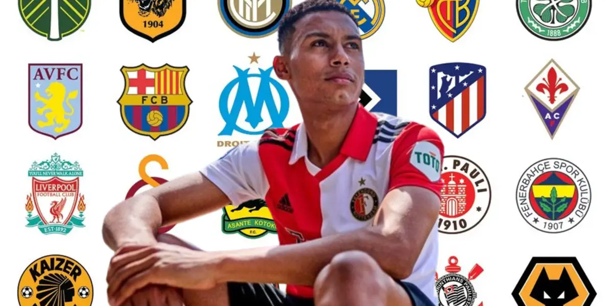 Marcos López sentado mirando para un costado con camiseta de Feyenoord