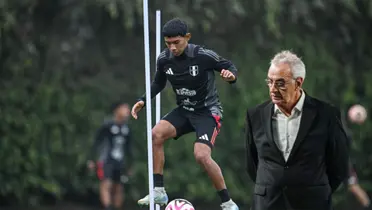 Maxloren Castro - Jorge Fossati (Foto: La Bicolor)
