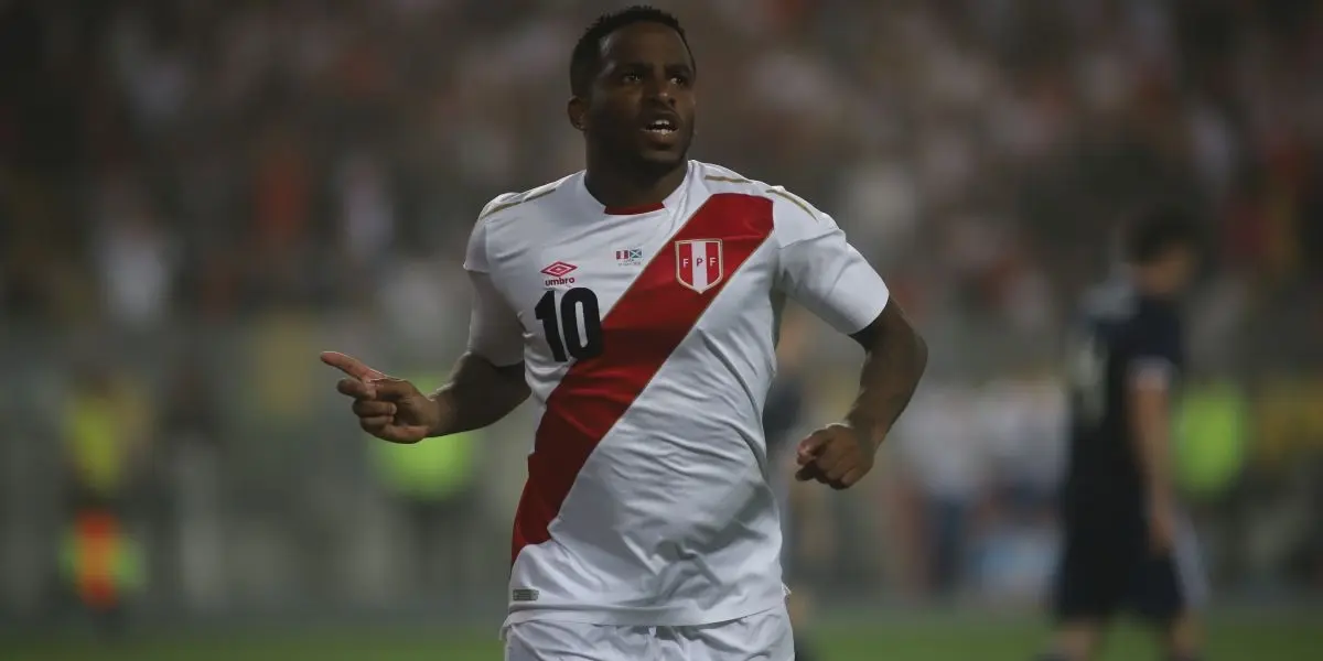 Mientras que la foquita viene brillando en Alianza Lima, Santiago Ormeño y Raúl Ruidíaz no dan la talla para la 'sele'.