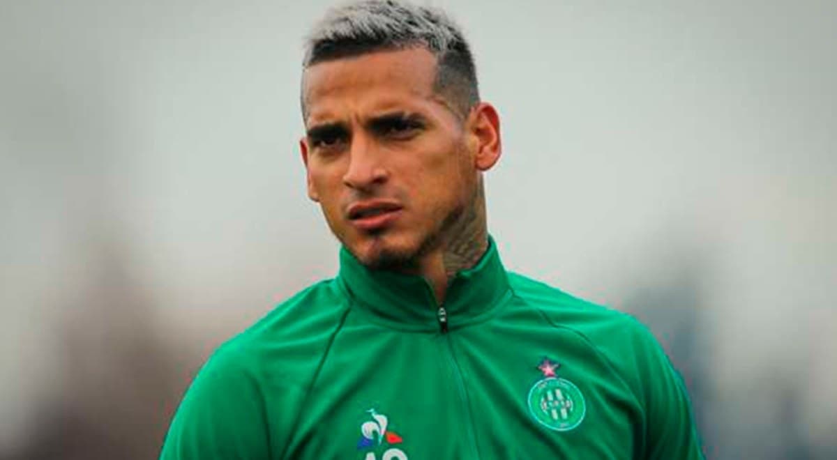 Miguel Trauco vive una pesadilla en el fútbol francés por culpa del entrenador del Saint Etienne y los directivos
