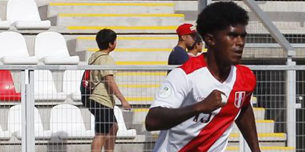 Mora fue uno de los jugadores que ingresó faltando 28 minutos, pero le faltó moverse más por el campo y estuvo desacertado en los pases.