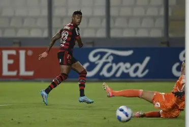 No es Loyola, jugador rimense y su su pésima actuación ante Flamengo