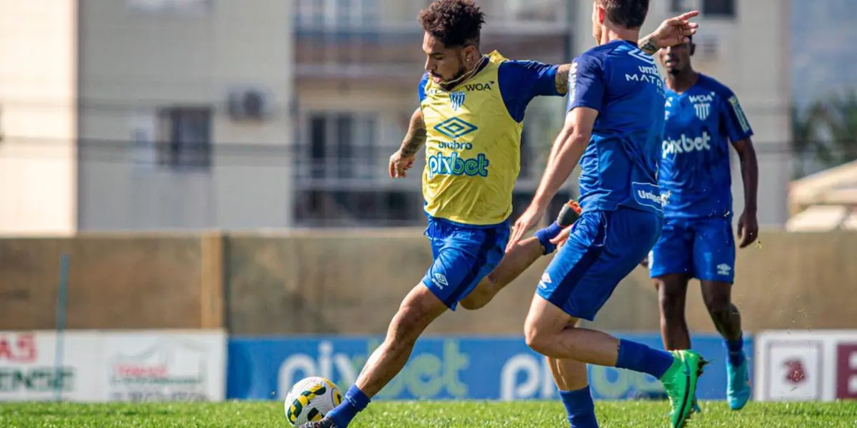 Paolo Guerreo tuvo molestias en los entrenamientos