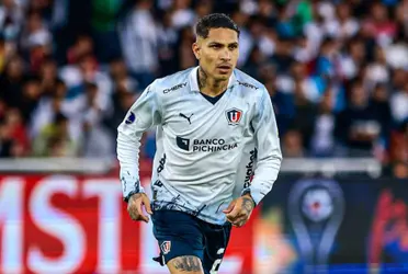 Paolo Guerrero anotó un doblete para LDU por las semifinales de la Copa Sudamericana y el hincha de Racing critica no tenerlo en sus filas.