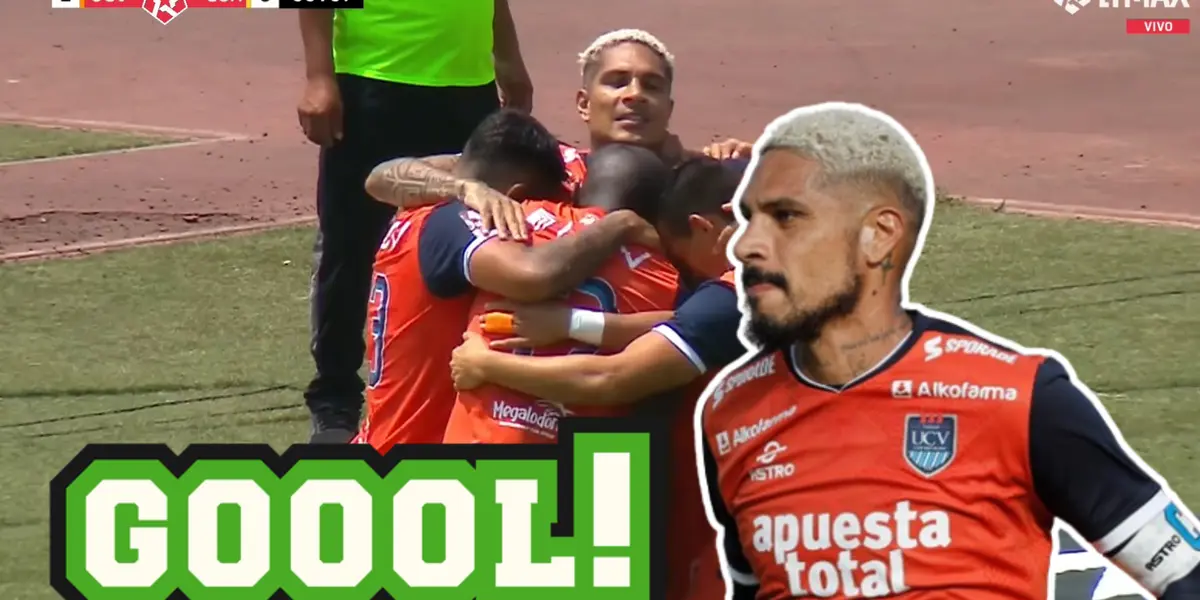 Paolo Guerrero celebrando gol con sus compañeros de la César Vallejo 