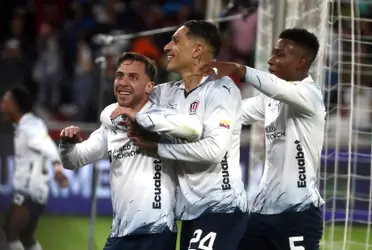 Paolo Guerrero fue calificado de “carro viejo” por periodista argentino que defendió a su ex entrenador Fernando Gago.