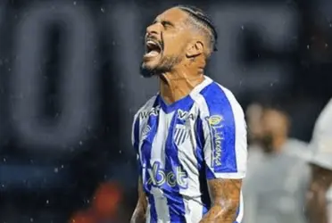 Paolo Guerrero habría recibido una terrible noticia en Brasil