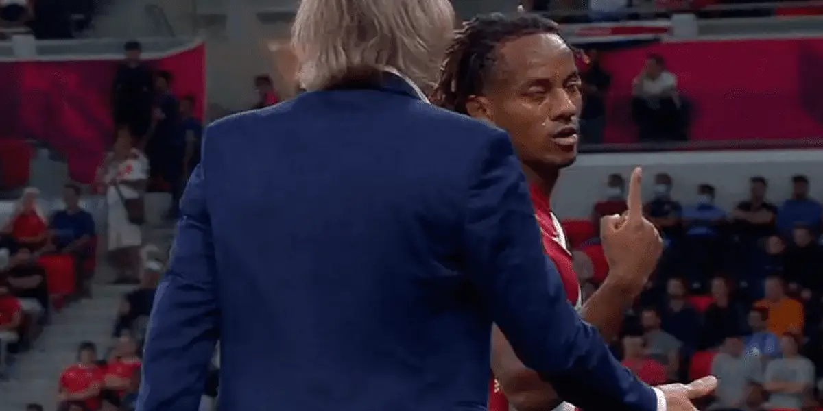 Para sorpresa de todos los peruanos Ricardo Gareca decidió sacar de la cancha a André Carrillo