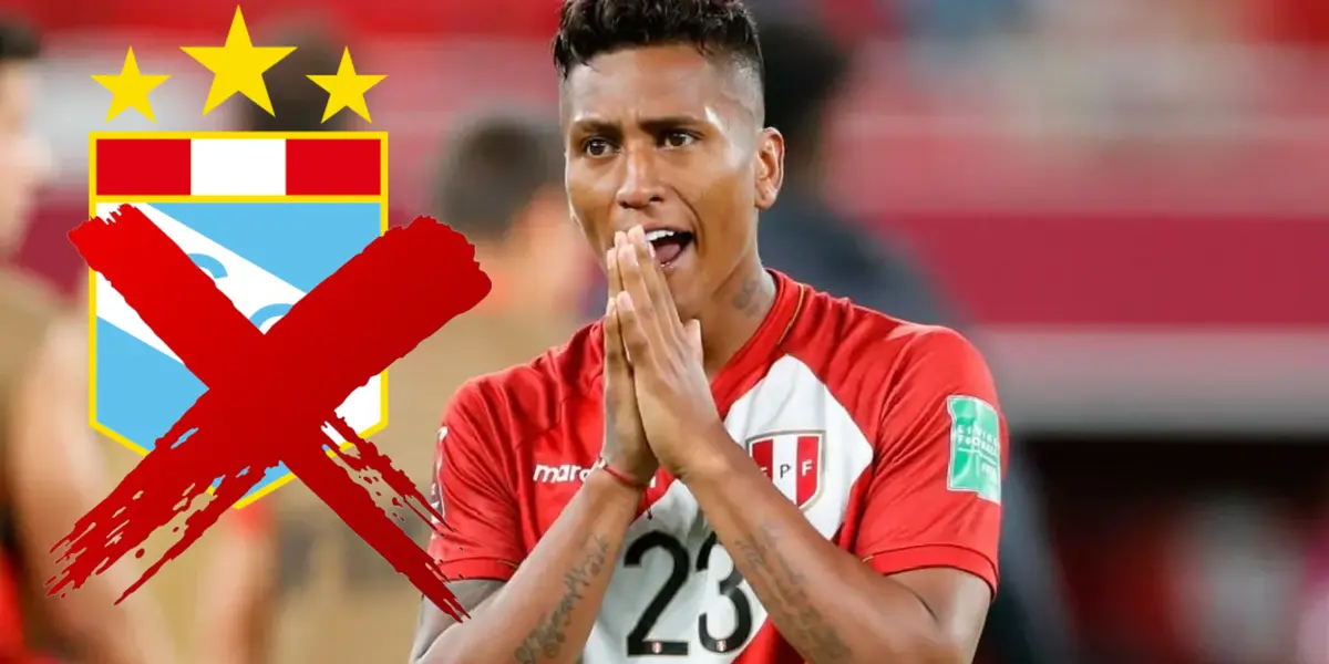 Pedro Aquino con las manos juntas