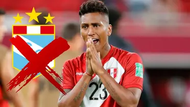 Pedro Aquino con las manos juntas