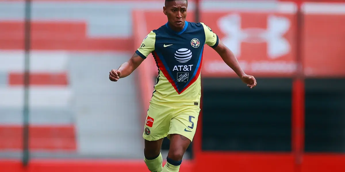 Pedro Aquino jugando con la camiseta del Club América de México. (Foto: TUDN)