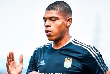 Percy Liza aún no define su futuro en el fútbol peruano. Se vienen días claves.