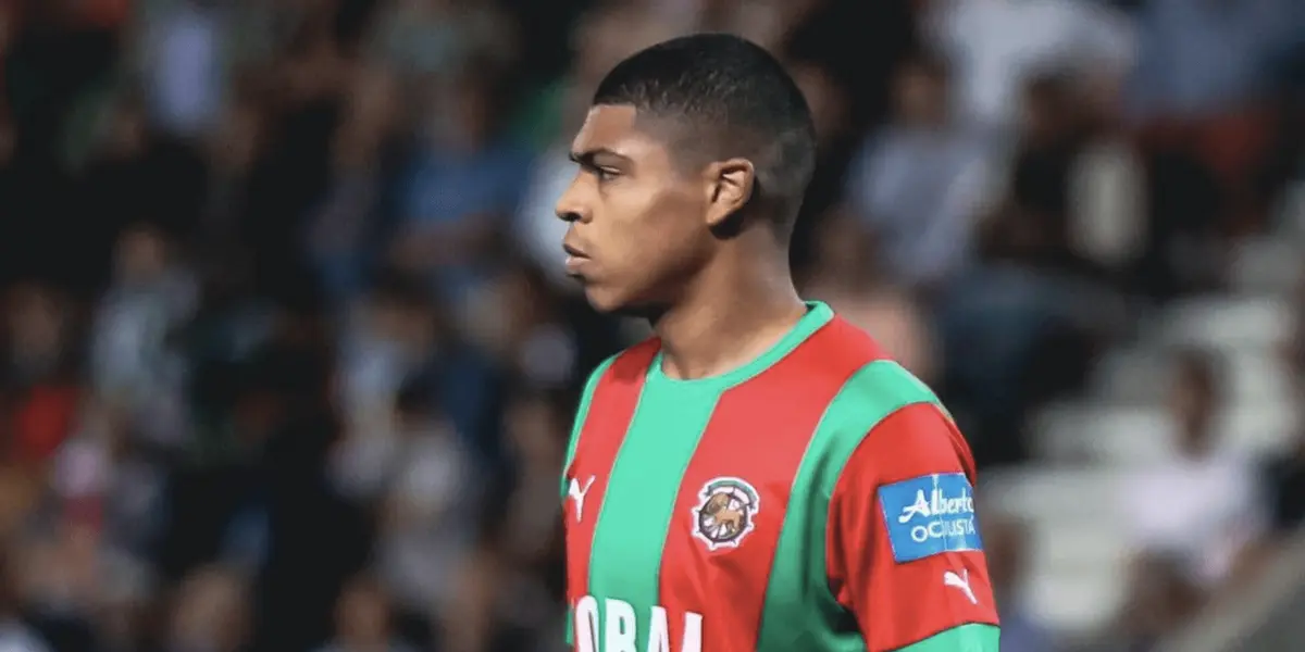 Percy Liza tendría ofertas para seguir jugando en el exterior