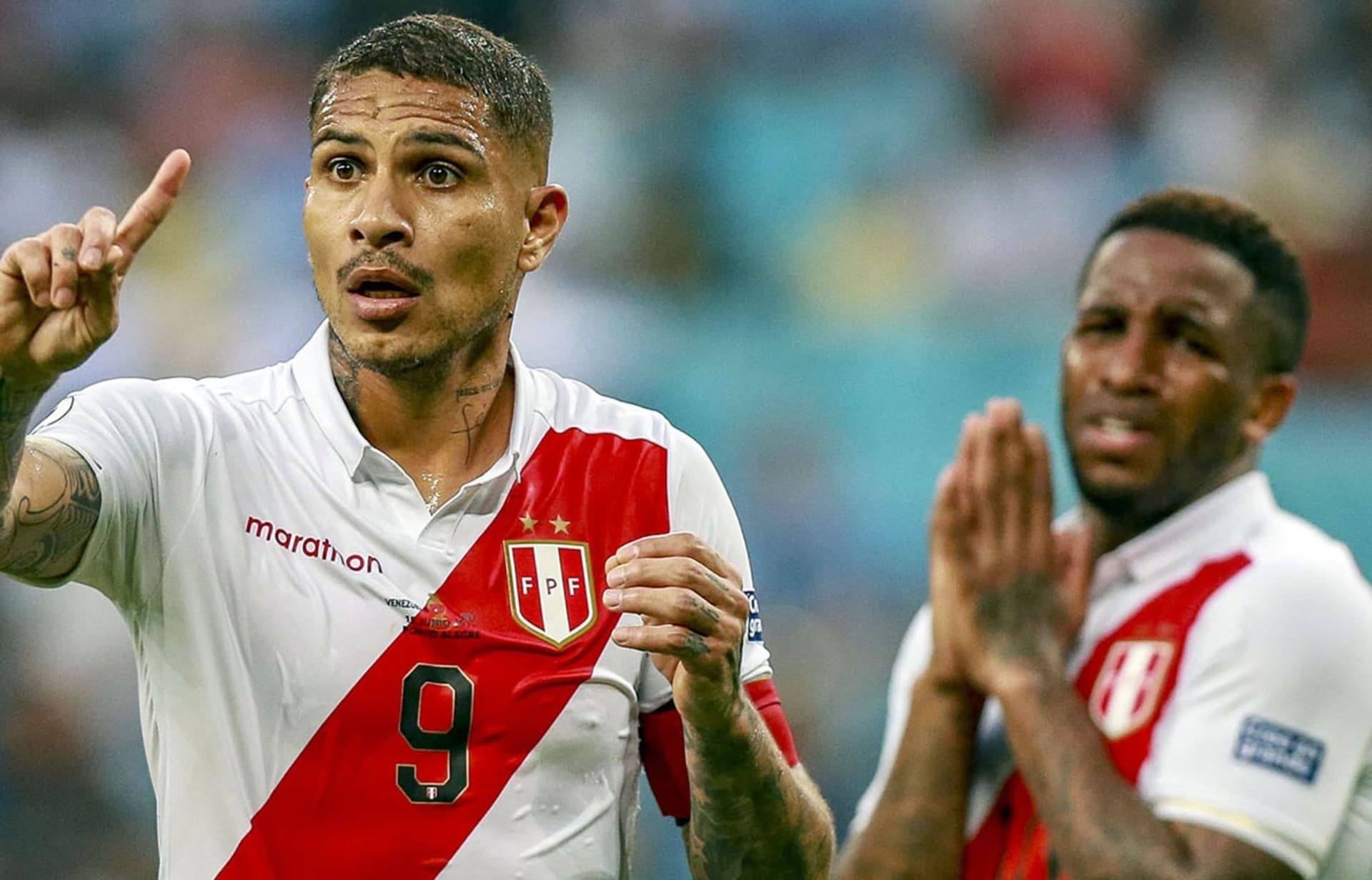 Personaje público defendió a los dos delanteros históricos de la Selección Peruana