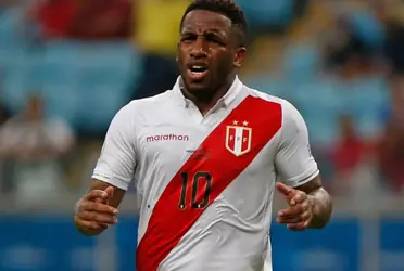 Peruano no la pasa bien en su club