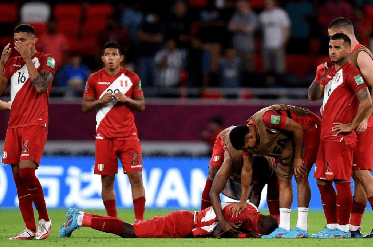 Pese a jugar mal en la Selección Peruana, en su club hace los méritos para volver a ser convocado