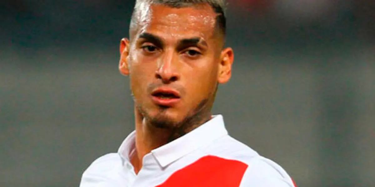 Puede llegar a ser el mejor defensor por izquierda del Perú, pero el ‘tigre’ no le da la oportunidad