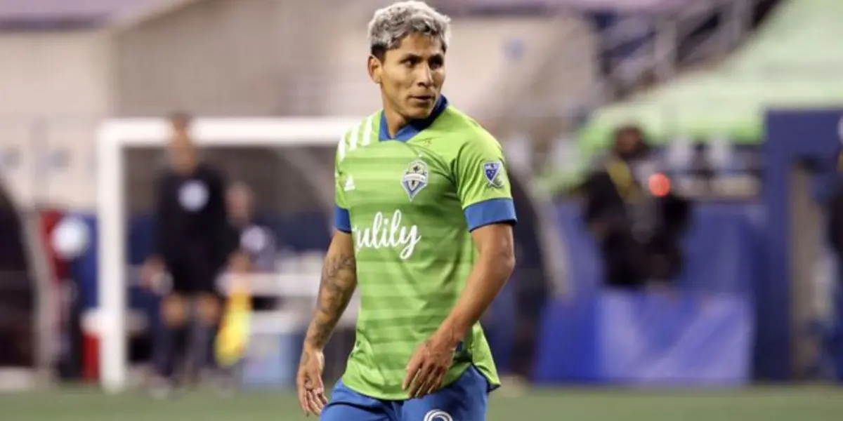 Raúl Ruidíaz estuvo presente en el equipo peruano, por lo que, al terminar su participación en los amistosos, voló a Seattle para integrar su equipo