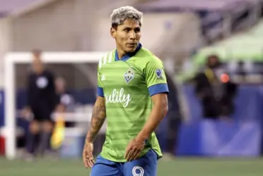 Raúl Ruidíaz estuvo presente en el equipo peruano, por lo que, al terminar su participación en los amistosos, voló a Seattle para integrar su equipo