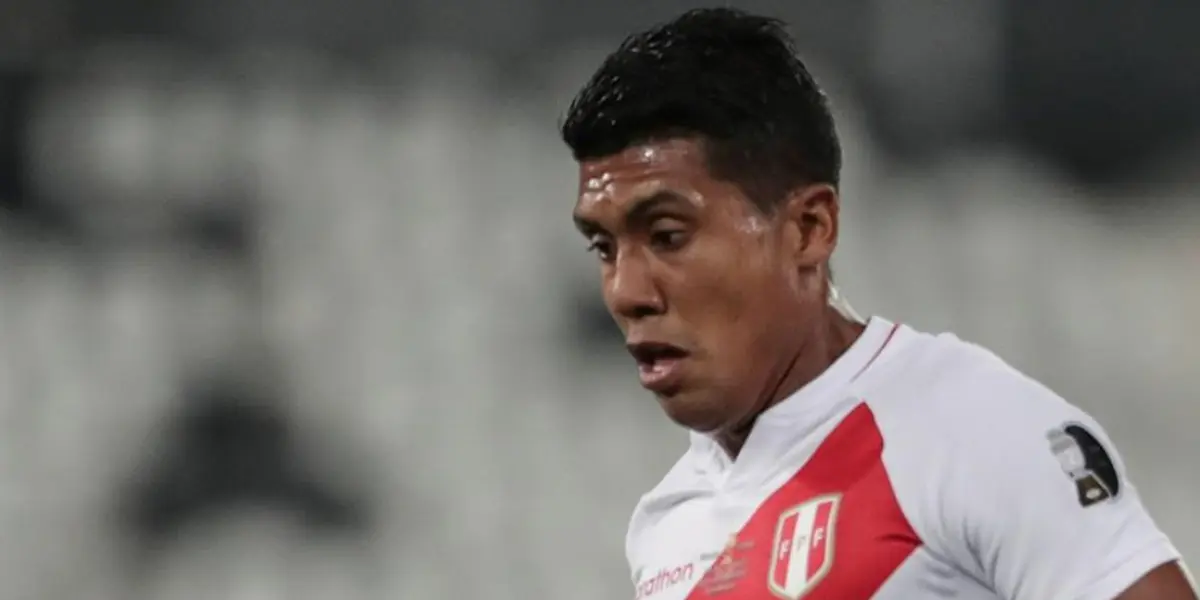 Raziel no se sintió cómodo en la cancha y fue evidentemente superado por los laterales argentinos.