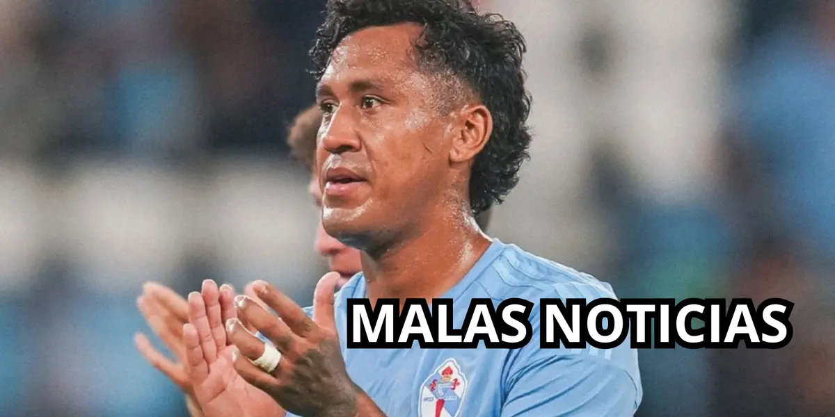 Renato Tapia aplaudiendo con la camiseta del Celta de Vigo