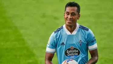 Renato Tapia con la camiseta del Celta de Vigo de España. (Foto: BolaVip)